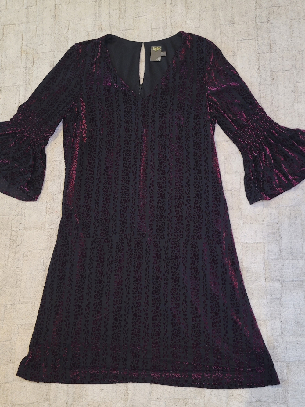 TAYLOR Velvet Burnout Dress Burgundy Bell Sleeves Whimsygoth Size 14